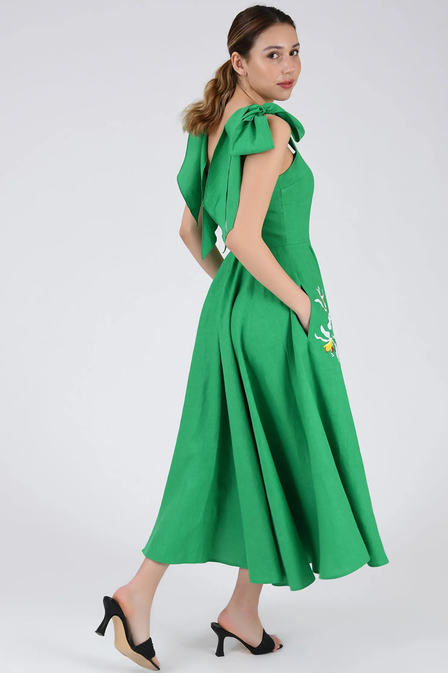 nilen_dress_wanga_collect_1.webp Fanm Mon NILEN DRESS (Wanga Collection)